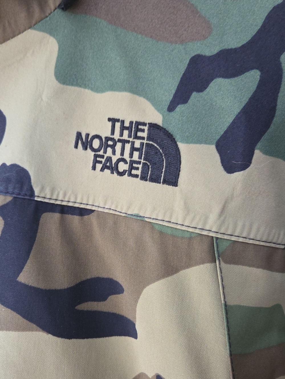 The North Face Camouflage Shell Jacket - Green, Tan & Navy